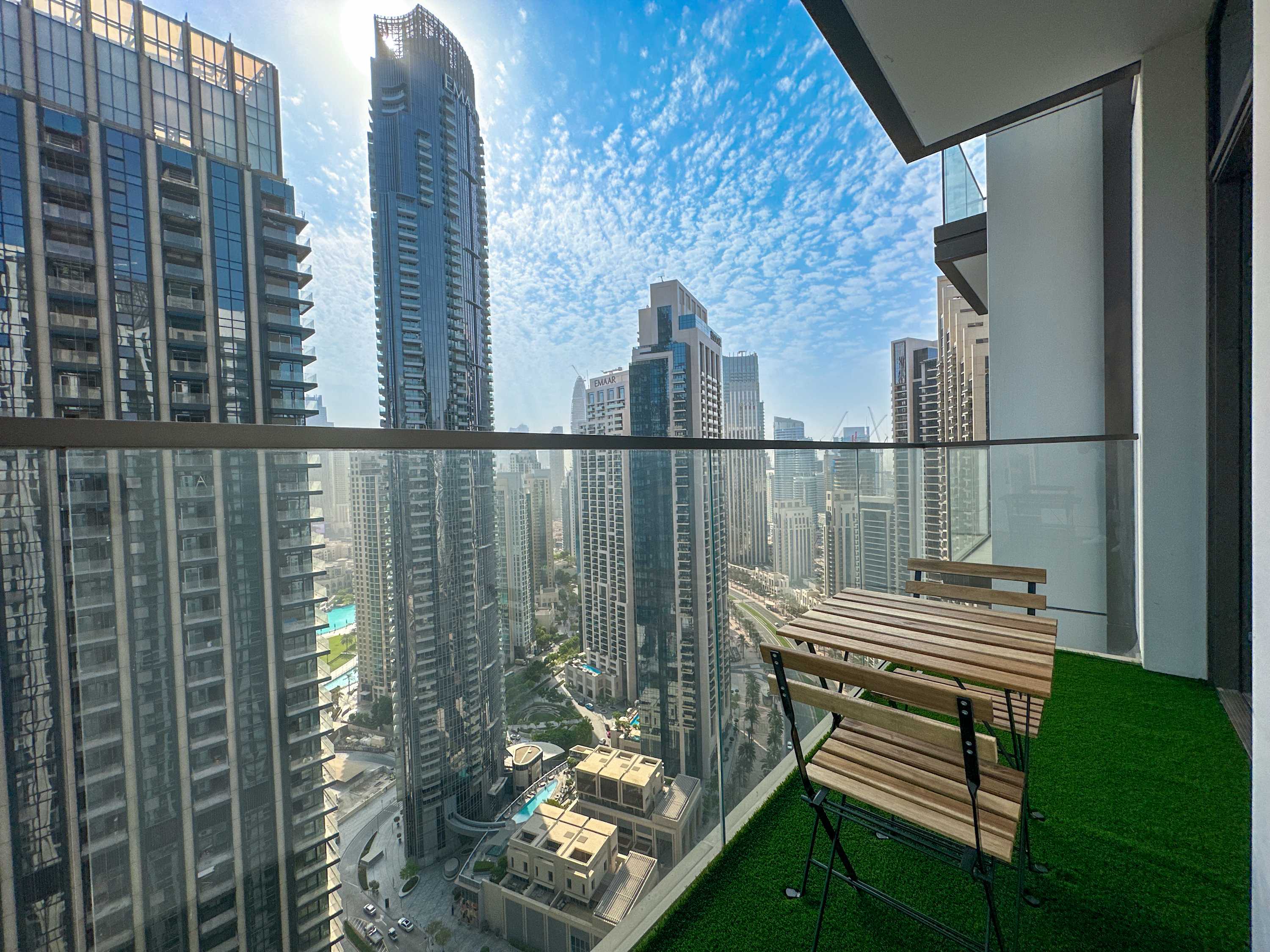 Luxury 1BR Downtown Views Walk to Burj Khalifa